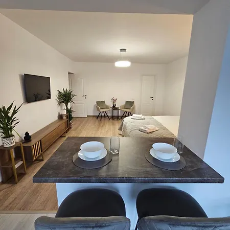 Green Hill House Milescu Appartement